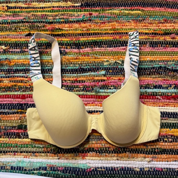 victoria’s secret yellow logo print strap tshirt lightly lined demi bra size 34C - Picture 1 of 4